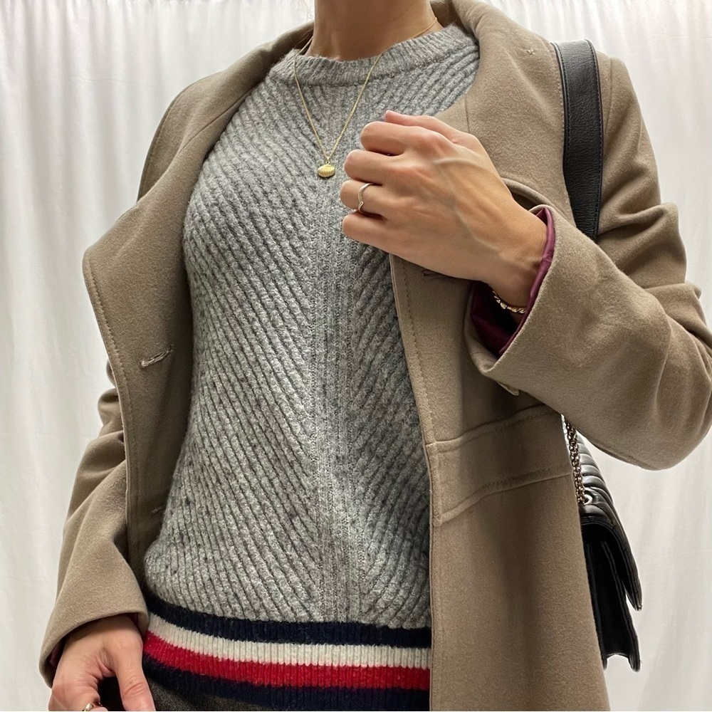 TOMMY Hilfiger knitted ribbed sweater grey with blue red white Size XS soft warm